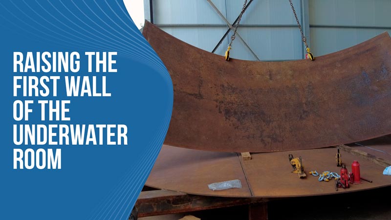 Raising the first wall of the underwater room