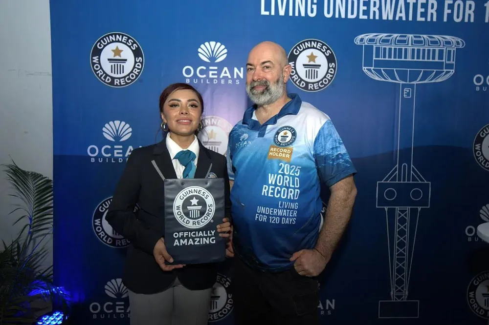 Rüdiger Koch, co-founder of Ocean Builders, spent 120 days living in a SeaPod off the coast of Panama, setting a world record for the longest stay in an underwater habitat.